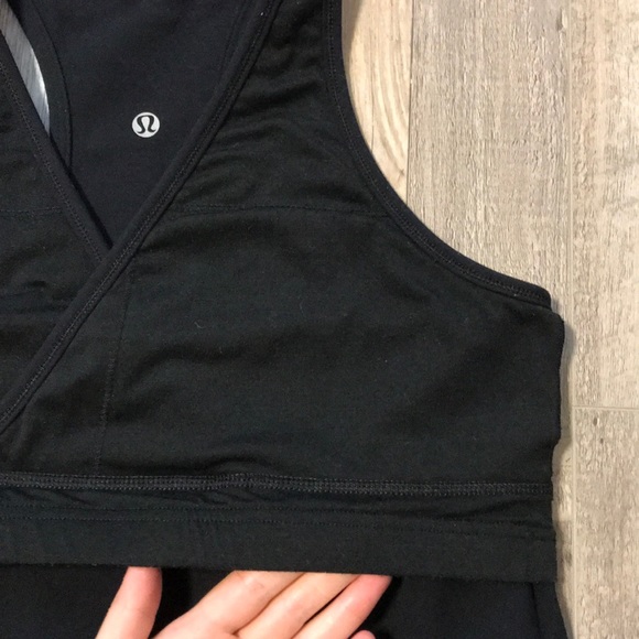 Vintage Lululemon v-neck tank, like new - Picture 5 of 6